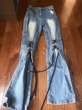 SHEIN Light Blue Lace-Up Flare Jeans